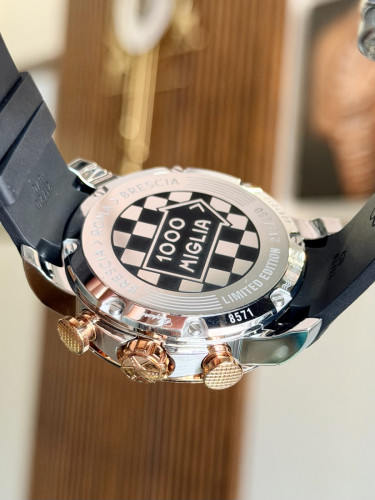 (Original) ✨𝐍𝐞𝐰 𝐀𝐫𝐫𝐢𝐯𝐚𝐥!!✨ Chopard Mille Miglia Limited Edition (250) 44mm