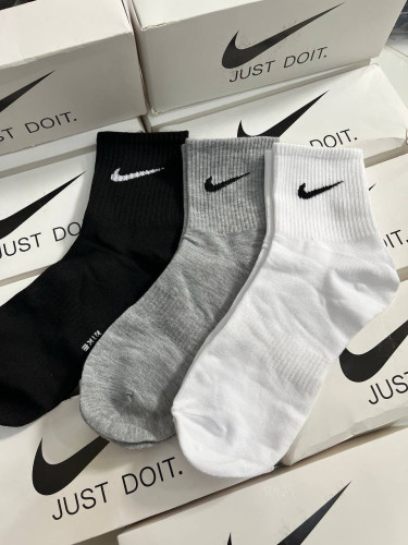 ស្រោមជើង / Socks