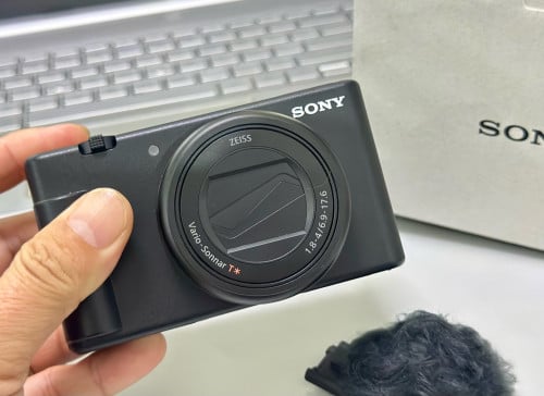 លក់ Sony ZV1-M2 ស្អាត 99%