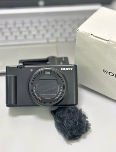 លក់ Sony ZV1-M2 ស្អាត 99%