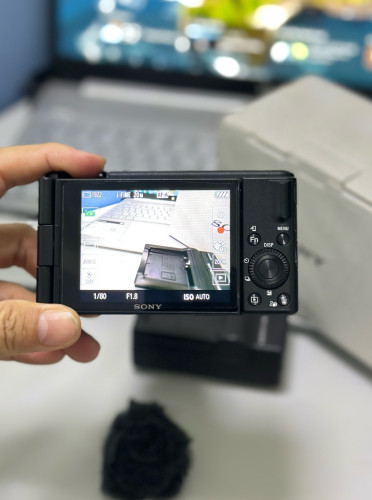 លក់ Sony ZV1-M2 ស្អាត 99%