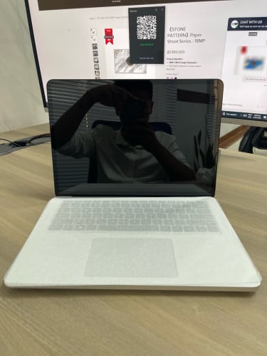 លក់ Sorface Studio 2 i7 14.4 ថ្មីមិនមែន១ទឹក