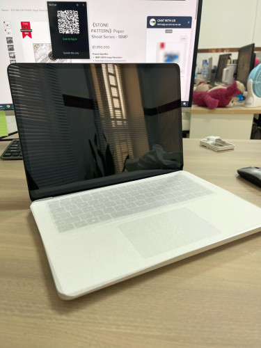 លក់ Sorface Studio 2 i7 14.4 ថ្មីមិនមែន១ទឹក
