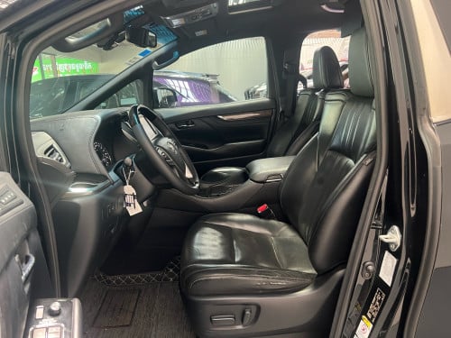 🩵Toyota Alphard 2018 ឡានស្លាកលេខ