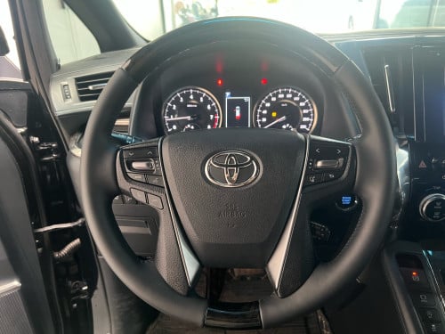 🩵Toyota Alphard 2018 ឡានស្លាកលេខ