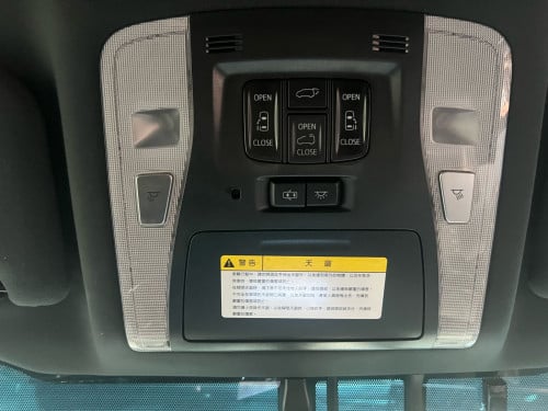 🩵Toyota Alphard 2018 ឡានស្លាកលេខ