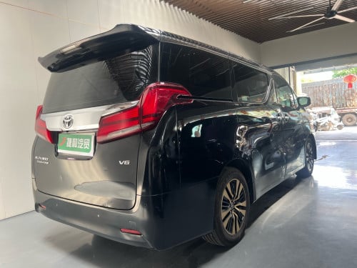 🩵Toyota Alphard 2018 ឡានស្លាកលេខ