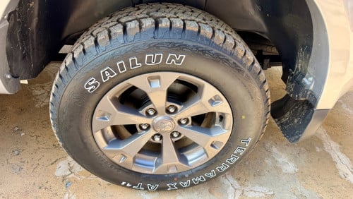 លក់​ Triton 2011​ឆ្វេងសុីនក្រុមហ៊ុន