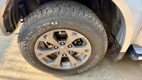 លក់​ Triton 2011​ឆ្វេងសុីនក្រុមហ៊ុន