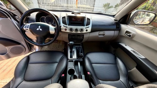 លក់​ Triton 2011​ឆ្វេងសុីនក្រុមហ៊ុន