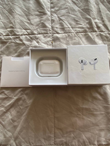 🎧 AirPods Pro 😍