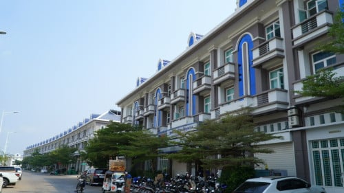 🏠  ផ្ទះអាជីវកម្មOCIC (4 ល្វែង)