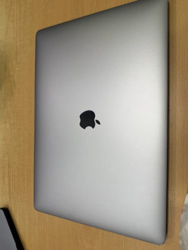 💻 [លក់ MacBook Pro 2019 មួយទឹកស្អាត ៩៨% - Spec ធំកម្រមាន]