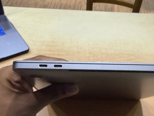 💻 [លក់ MacBook Pro 2019 មួយទឹកស្អាត ៩៨% - Spec ធំកម្រមាន]