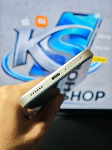 📱REDMI K80 Ultra / China  💾RAM12G+4G/Storage256G✅នៅស្អាត99%(លក់មានការធានាត្រឹមត្រូវ)