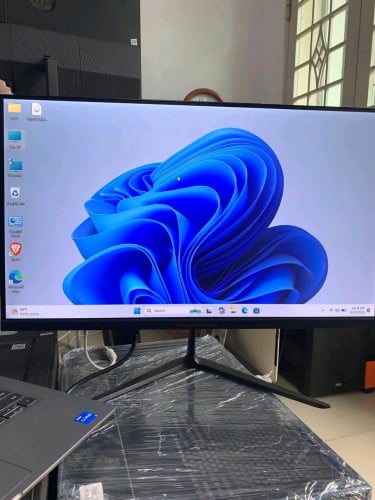 🔥 Monitor 24" មួយទឹកស្អាត 90%++ តម្លៃ 40$ 🔥