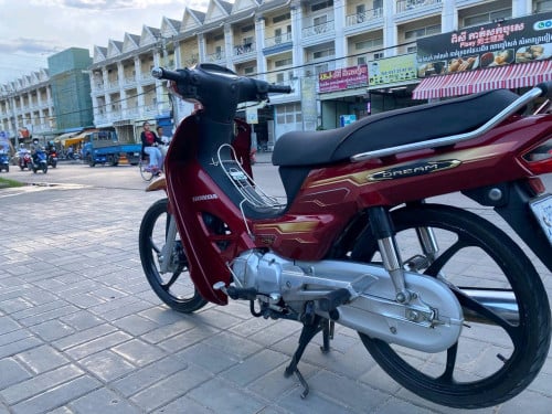 016 កាតគ្រីលេខភ្នំពេញ