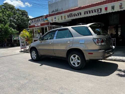 ឆ្នាំ​2002លក់​ ប្រញាប់​ដូសារី​  ប៉ុង1