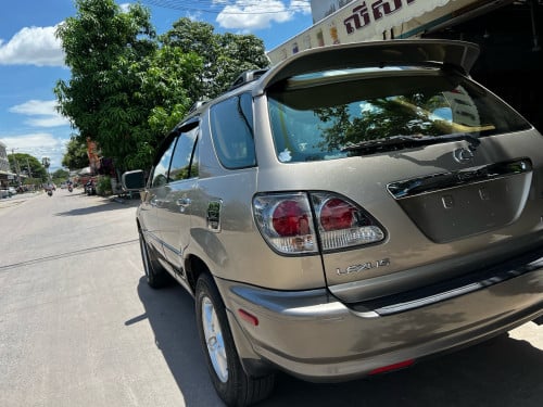 ឆ្នាំ​2002លក់​ ប្រញាប់​ដូសារី​  ប៉ុង1
