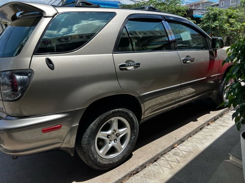 ឆ្នាំ​2002លក់​ ប្រញាប់​ដូសារី​  ប៉ុង1