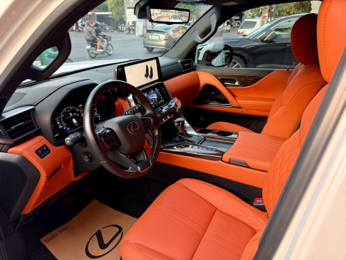 2023 Lx 600 Grandeur