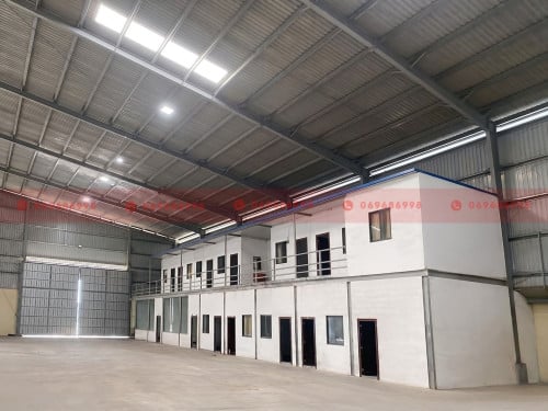 2580 Sqm Warehouse For Lease On A Sub-Wide Road In The Sen Sok Area