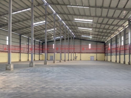 2580 Sqm Warehouse For Lease On A Sub-Wide Road In The Sen Sok Area