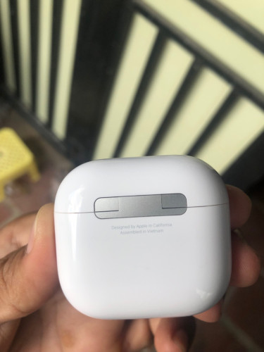 AirPod 4
