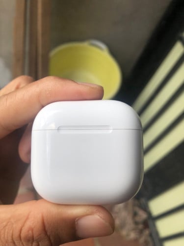 AirPod 4