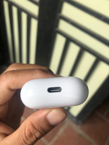 AirPod 4
