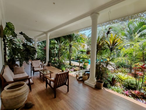 Amazing hideaway house and garden for sale in Kampot province!
