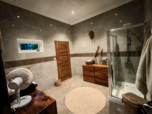 Amazing hideaway house and garden for sale in Kampot province!