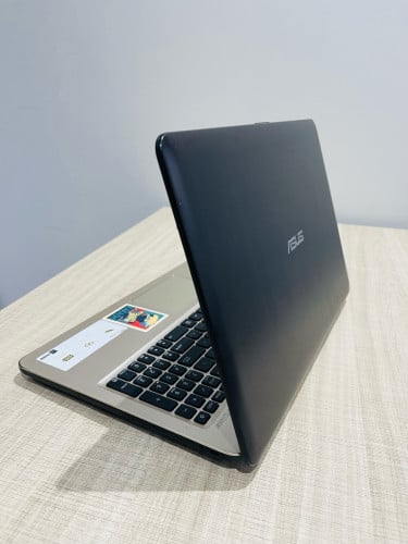 ASUS