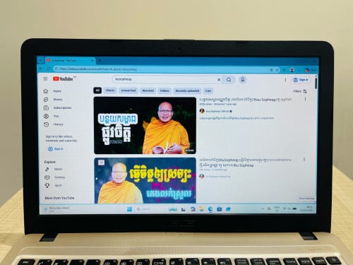 ASUS
