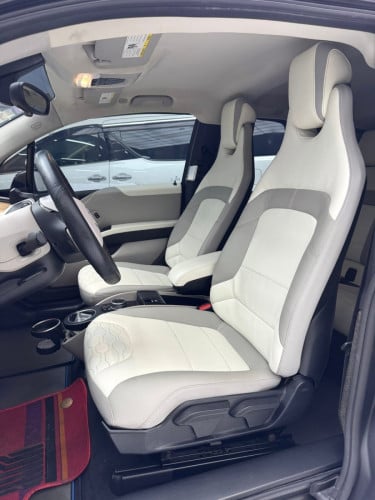 BMW i3 សាំង+ អគ្គិសនី ឆ្នាំ2014 (​ ពណ៌ប្រផេស)