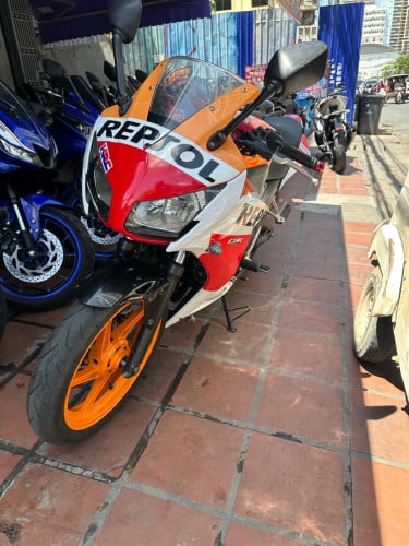 CBR250R