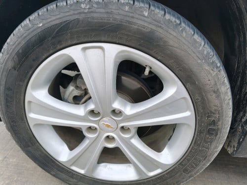 Chevrolet Captiva 2013 ស្អាត់ណាស់បងៗ