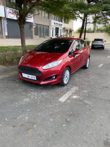 Ford fiesta 2015ឡានថ្មីខ្លាំង