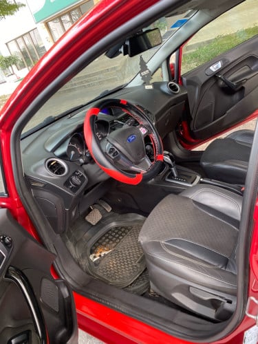 Ford fiesta 2015ឡានថ្មីខ្លាំង