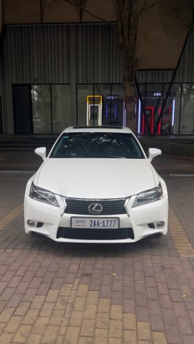 Gs 350 full option ប៉ុង1 low mileage(32000km)