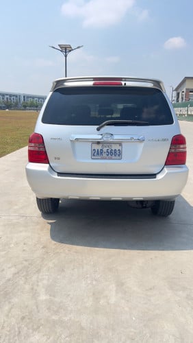 Highlander V4 ប៉ុង1 ឆ្នាំ2003 ពណ៍ទឹកប្រាក់