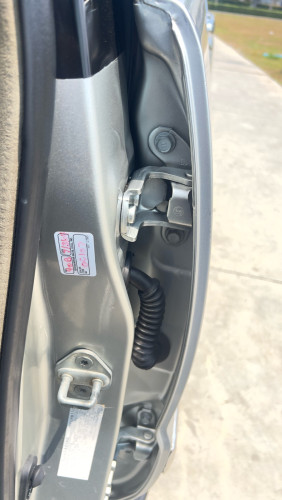 Highlander V4 ប៉ុង1 ឆ្នាំ2003 ពណ៍ទឹកប្រាក់
