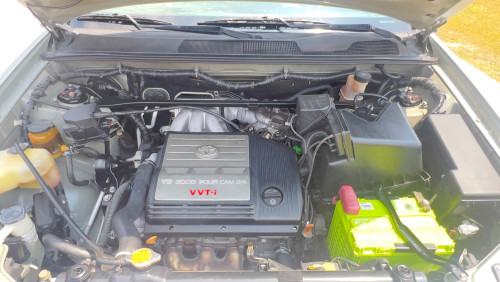 Highlander V4 ប៉ុង1 ឆ្នាំ2003 ពណ៍ទឹកប្រាក់