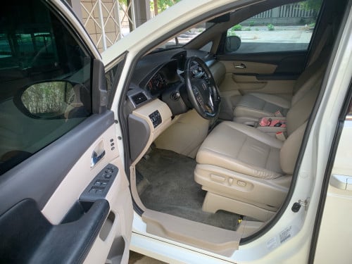 HONDA ODYSSEY ឆ្នាំ 2017