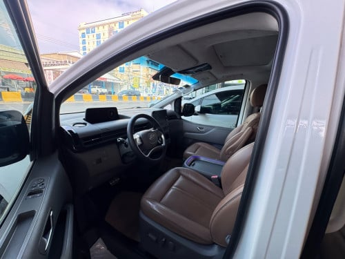 Hyundai STARIA VIP 7 កៅអី Auto Seats 2022 top Options