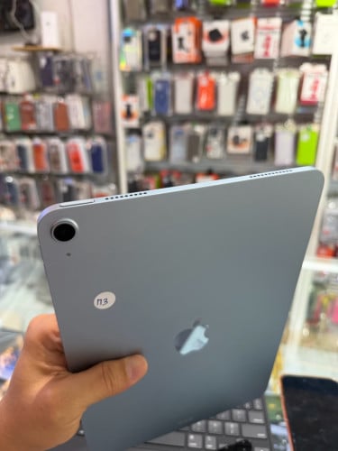 iPad Ari M3 11inch 256GB WiFi  Look like new