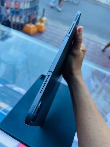 iPad Pro (12.9-inch)(5th generation)