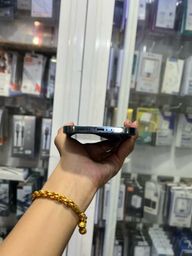 iPhone 12pro max 🍏 ពណ៌ខៀវ 128GB  LLA  Battery 95% 🔋 តួស្អាត 99% សំណុំហ្សីន អត់ជាប់អី(ធានា1ខែ)