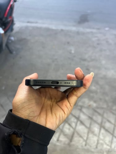 iPhone 15(អត់ស្កេន)