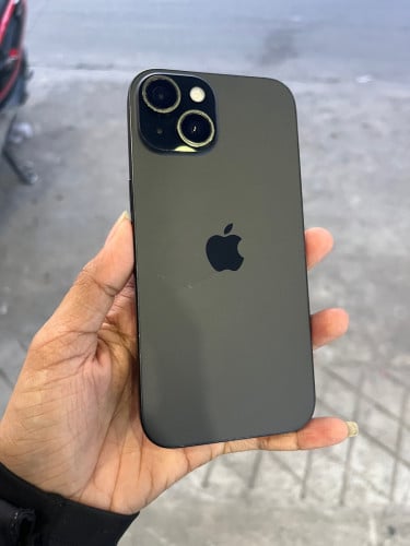 iPhone 15(អត់ស្កេន)